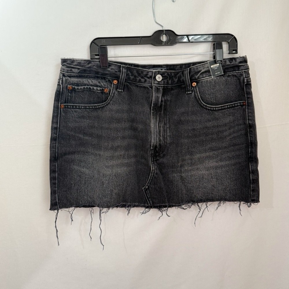 Abercrombie & Fitch Zoe Natural Rise A-Line Jean Skirt Size 14